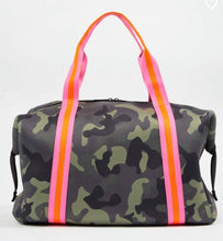 Load image into Gallery viewer, The Cassie Weekender Camo W/pink Straps
