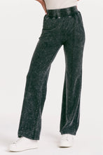 Load image into Gallery viewer, Francine Vintage Washed Sweatpants
