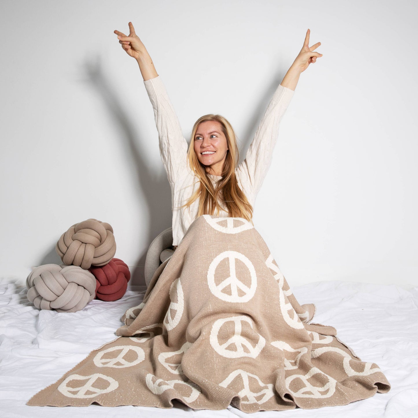 Thick Thin Peace - Linen